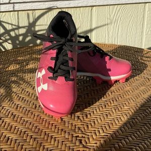 Under Armor Girl’s Baseball Cleats